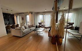 Appartement Luxueux Climatise Avec Terrasse, 6 Couchages - 17Eme Arrondissement De Paris